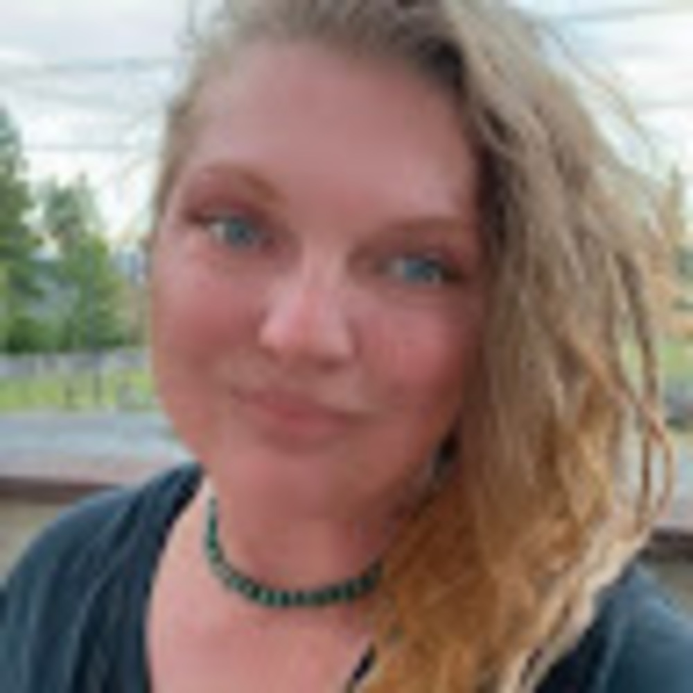 Meet your Posher, Lilith rose
